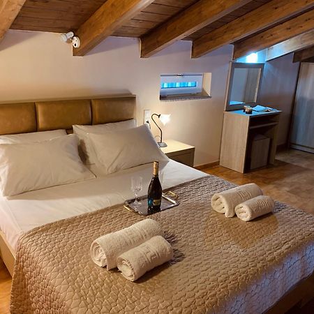 Alkionis Pool View Apartments Lefkada City Room photo